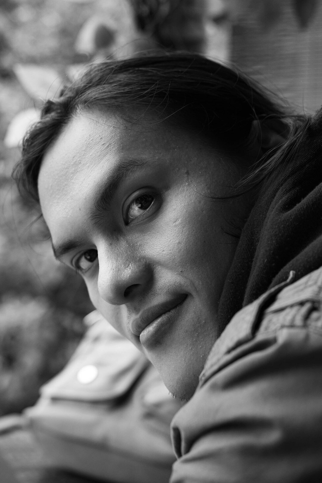 Studio portrait of a Dutch female journalist in her forties